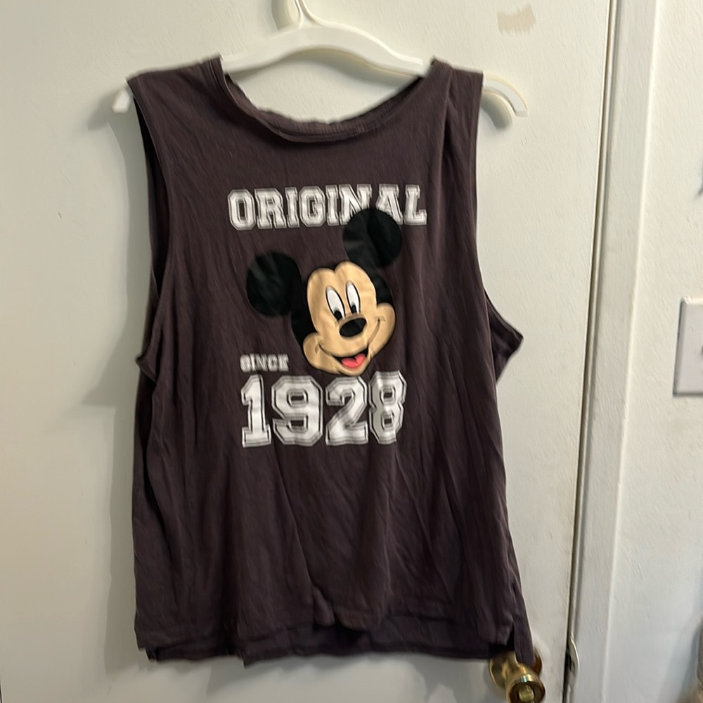 Women’s Disney Mickey Mouse 1928 Muscle T Shirt Size Large / 16